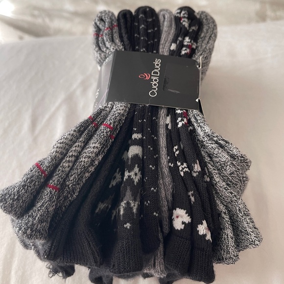 Women’s Cuddl Duds Super Soft Crew Socks Black / Gray - Picture 3 of 4